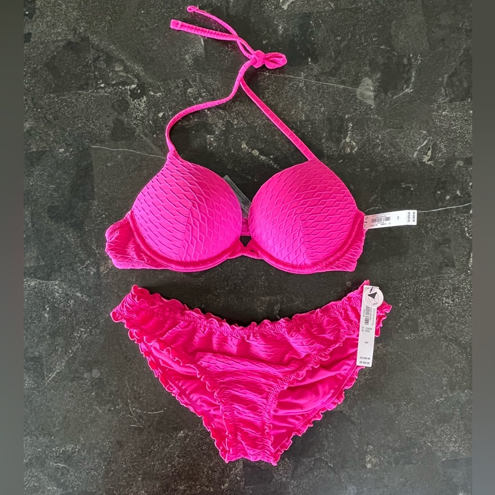 Victorias Secret Women’s push-up bikini size Small/ 34A